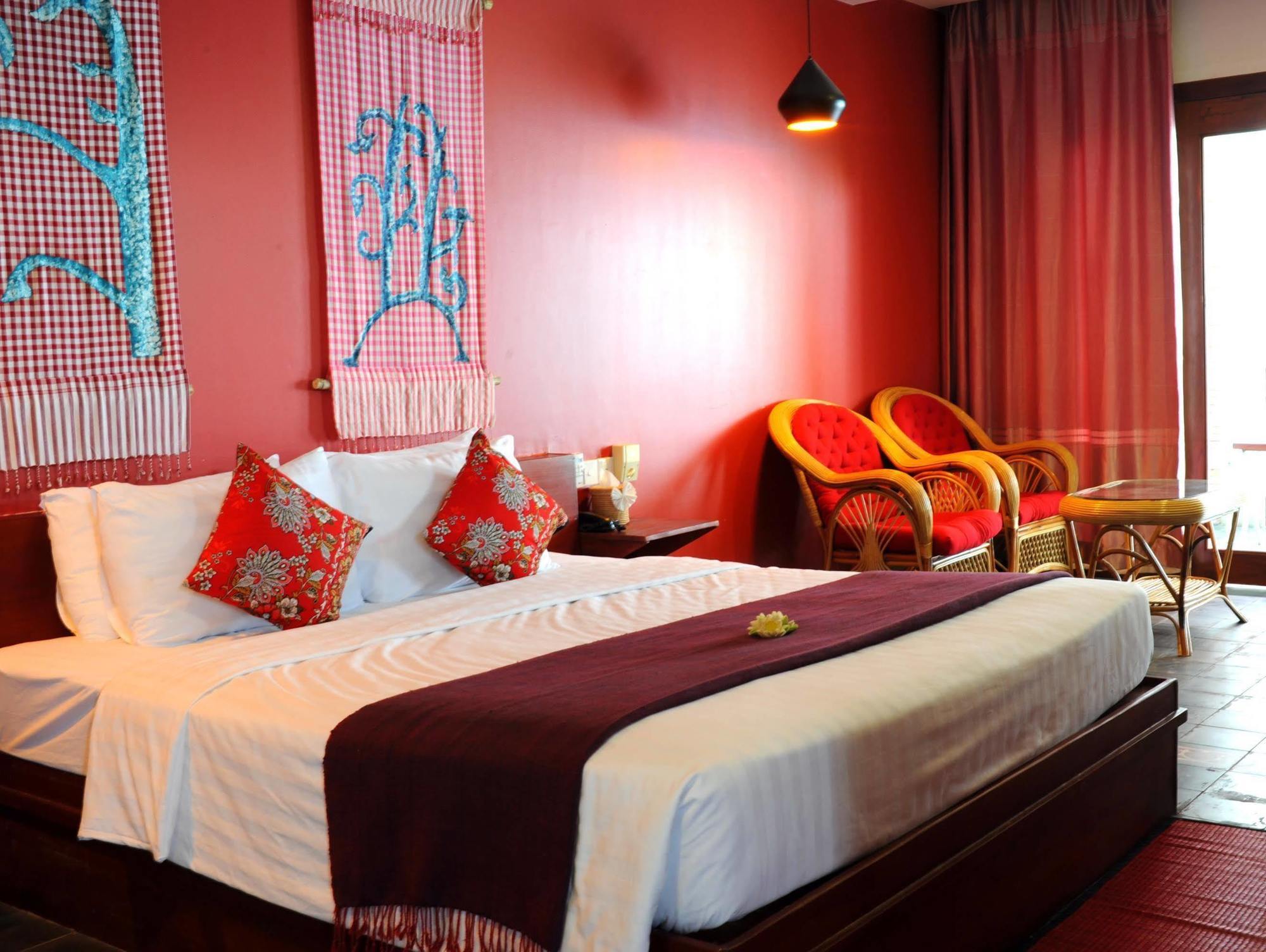 Charming Angkor Resort & Spa เสียมราฐ ภายนอก รูปภาพ