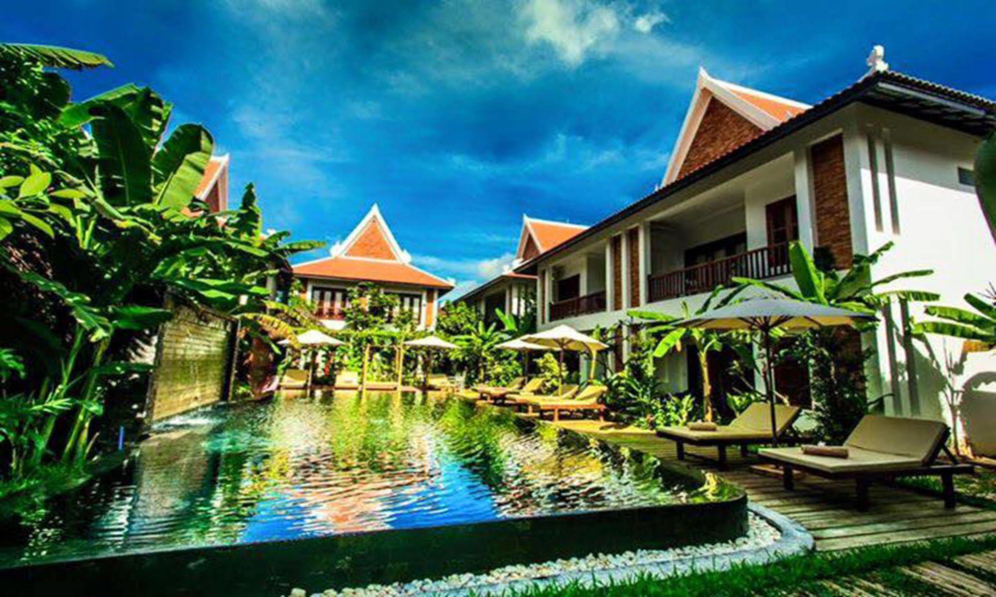 Charming Angkor Resort & Spa เสียมราฐ ภายนอก รูปภาพ