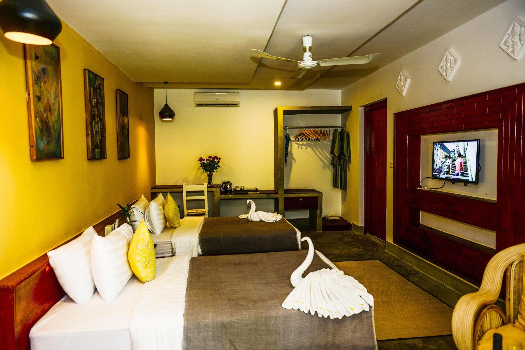 Charming Angkor Resort & Spa เสียมราฐ ภายนอก รูปภาพ